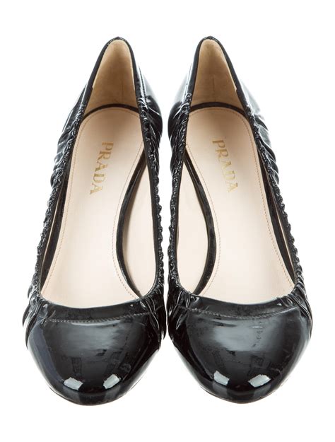 prada round toe pump|prada women's pumps.